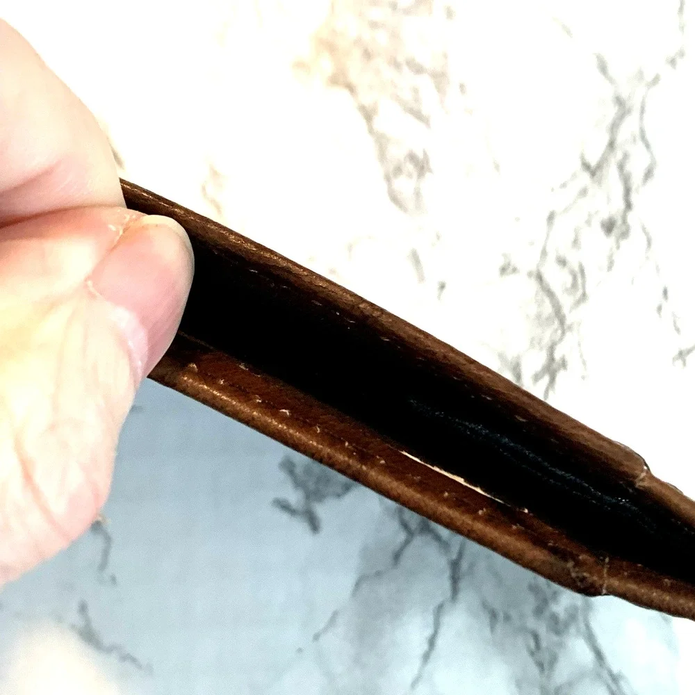Magnetic Close Men’s Slim Wallet Genuine Leather RFID Brown Front Pocket